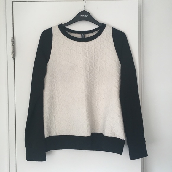 AQUA Bloomingdale Sweater - Picture 1 of 3